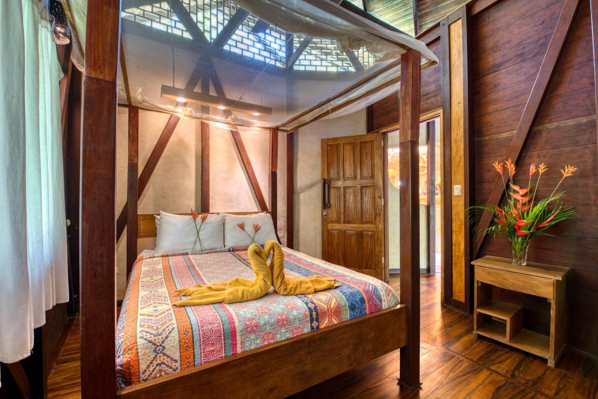 Tree House Beachfront Lodge Puerto Viejo de Talamanca Zewnętrze zdjęcie